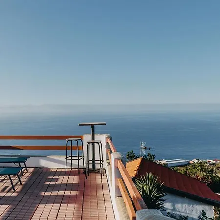 Casa In The Clouds *